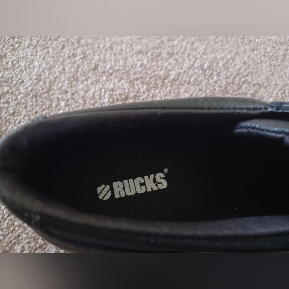 Black Leather Boat Shoes with Durable Rubber Sole